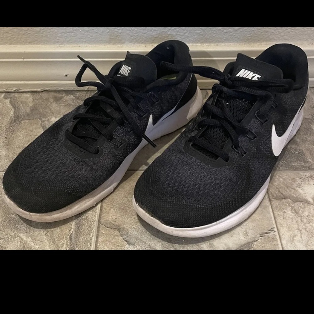 Nike Women’s Free RN Size 7.5 - 2017 Black - 880840-001